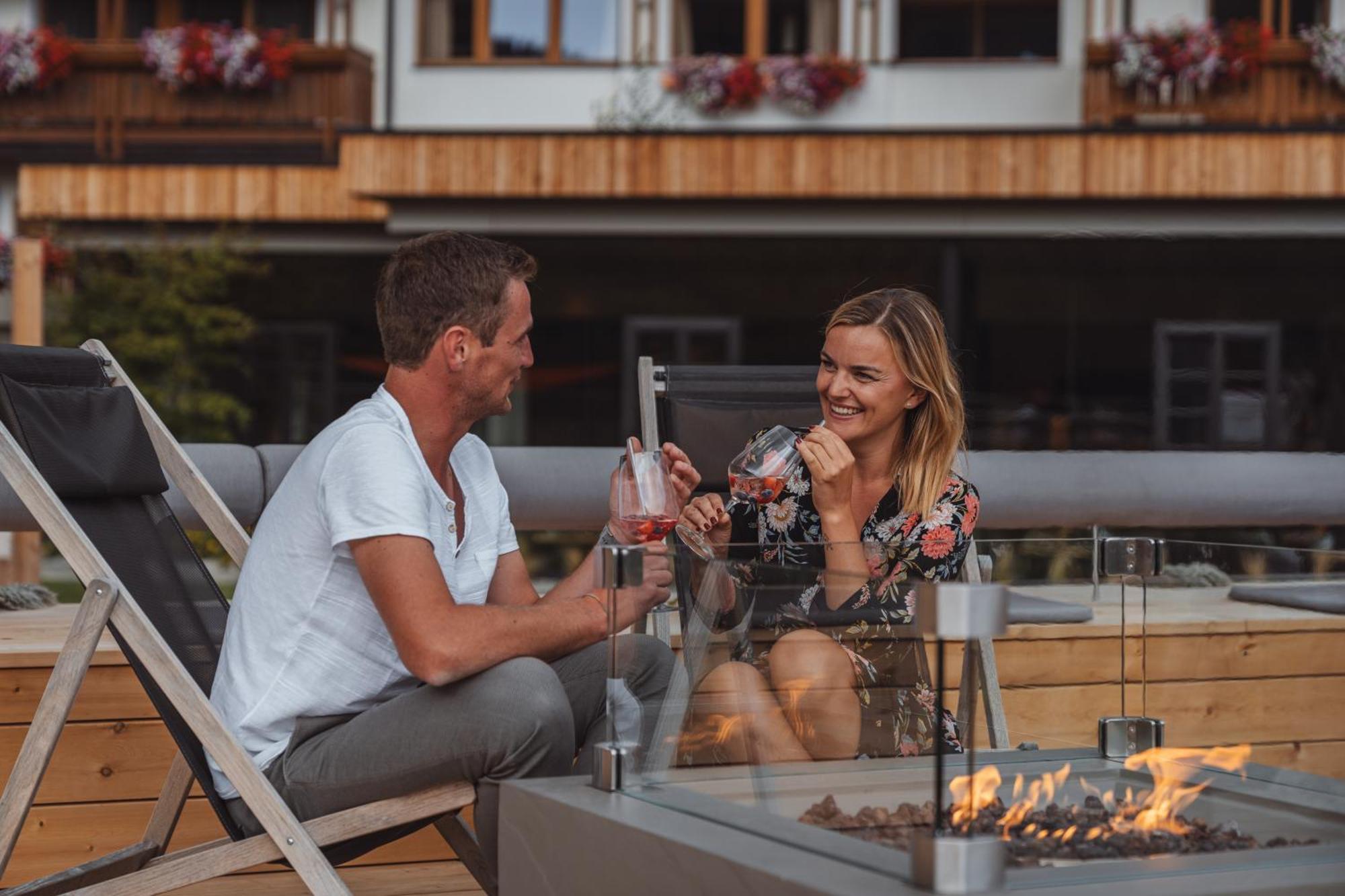 Familienhotel Huber Valles Bagian luar foto
